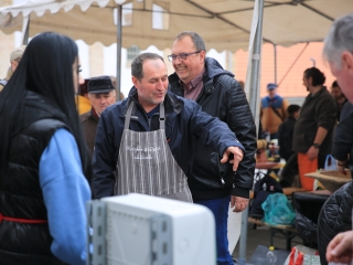 A XII. Pentelei Kolbászfesztivál képeken - fotó: 