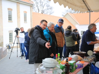 A XII. Pentelei Kolbászfesztivál képeken - fotó: 