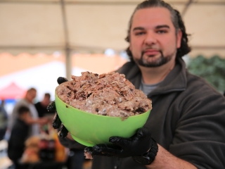 A XII. Pentelei Kolbászfesztivál képeken - fotó: 