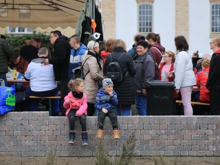 A XII. Pentelei Kolbászfesztivál képeken - fotó: 