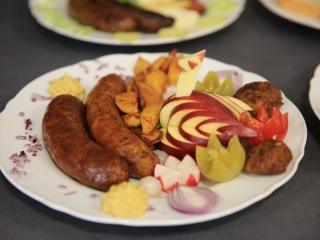 A XII. Pentelei Kolbászfesztivál képeken - fotó: 