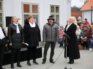 A XII. Pentelei Kolbászfesztivál képeken - fotó: 