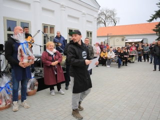 A XII. Pentelei Kolbászfesztivál képeken - fotó: 