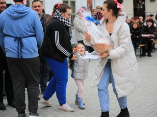 A XII. Pentelei Kolbászfesztivál képeken - fotó: 