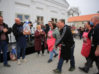 A XII. Pentelei Kolbászfesztivál képeken - fotó: 