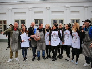 A XII. Pentelei Kolbászfesztivál képeken - fotó: 