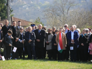 Ünnepség a forradalmi emlékműnél, megemlékezés Rosti Pál sírjánál - fotó: 