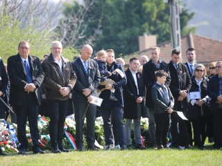 Ünnepség a forradalmi emlékműnél, megemlékezés Rosti Pál sírjánál - fotó: 