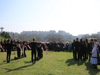 Ünnepség a forradalmi emlékműnél, megemlékezés Rosti Pál sírjánál - fotó: 