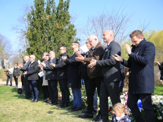 Ünnepség a forradalmi emlékműnél, megemlékezés Rosti Pál sírjánál - fotó: 