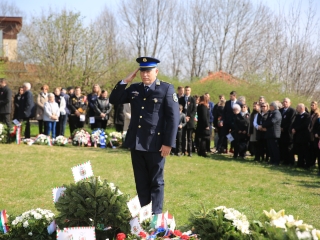 Ünnepség a forradalmi emlékműnél, megemlékezés Rosti Pál sírjánál - fotó: 