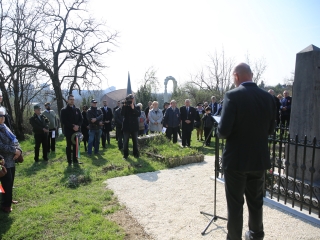 Ünnepség a forradalmi emlékműnél, megemlékezés Rosti Pál sírjánál - fotó: 