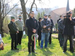 Ünnepség a forradalmi emlékműnél, megemlékezés Rosti Pál sírjánál - fotó: 