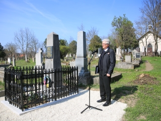 Ünnepség a forradalmi emlékműnél, megemlékezés Rosti Pál sírjánál - fotó: 