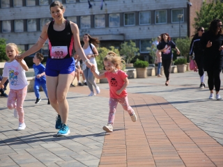 Jót Fut a Város (2024) - fotó: 