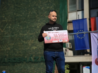 Jót Fut a Város (2024) - fotó: 