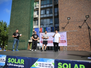 Jót Fut a Város (2024) - fotó: 