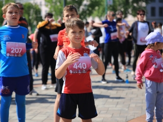 Jót Fut a Város (2024) - fotó: 