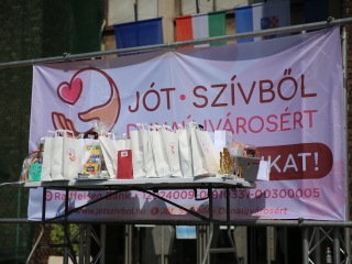 Jót Fut a Város (2024) - fotó: 