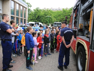 Rend & védelem egy seregszemle képein (2024) - fotó: 