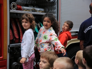 Rend & védelem egy seregszemle képein (2024) - fotó: 