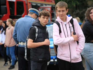 Rend & védelem egy seregszemle képein (2024) - fotó: 