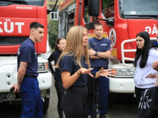 Rend & védelem egy seregszemle képein (2024) - fotó: 