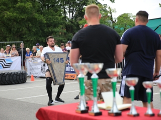 Nemzetközi erős emberek versenye - fotó: 