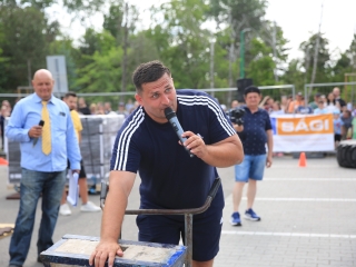 Nemzetközi erős emberek versenye - fotó: 