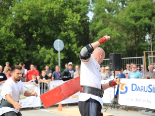Nemzetközi erős emberek versenye - fotó: 