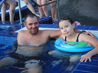 Strandok Éjszakája az élményfürdőben (2024) - fotó: 