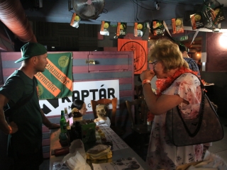 Jägermeister-gyűjtők a Kaptárban (2024) - fotó: 