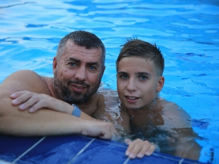 Éjszakai csobbanás az élményfürdőben 2.0 - fotó: 