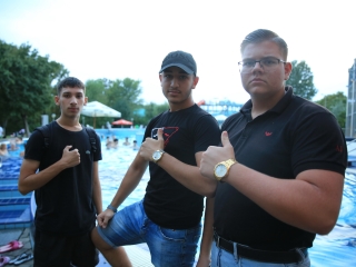 Éjszakai csobbanás az élményfürdőben 2.0 - fotó: 