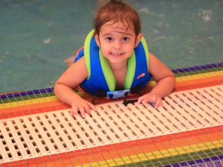 Éjszakai csobbanás az élményfürdőben 2.0 - fotó: 