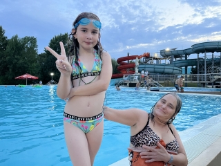 Éjszakai csobbanás az élményfürdőben 2.0 - fotó: 