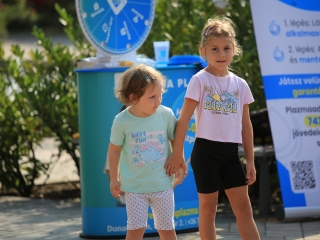 Fuss velünk, fuss értünk! (2024) - fotó: 