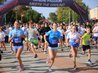 Fuss velünk, fuss értünk! (2024) - fotó: 