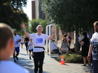 Fuss velünk, fuss értünk! (2024) - fotó: 