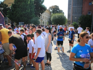 Fuss velünk, fuss értünk! (2024) - fotó: 