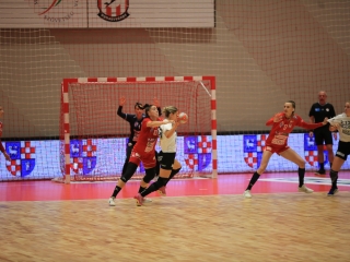 DKKA - SZKKA 27-34 (13-22) - fotó: 