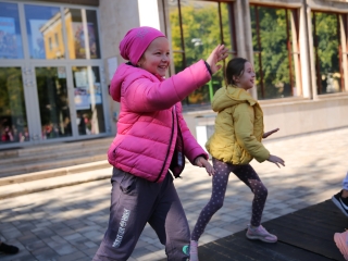 Mozdulj, Dózsa 45! - fotó: 