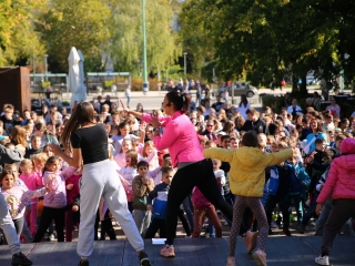 Mozdulj, Dózsa 45! - fotó: 