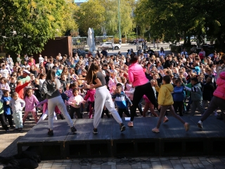 Mozdulj, Dózsa 45! - fotó: 