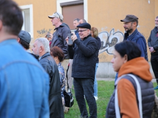 Világnapi koncert és virágültetés a zeneiskolánál (2024) - fotó: 