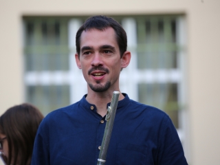 Világnapi koncert és virágültetés a zeneiskolánál (2024) - fotó: 