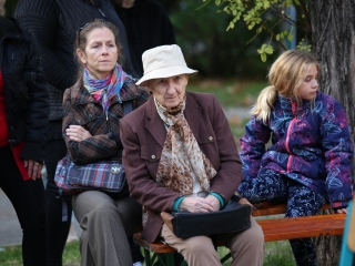 Világnapi koncert és virágültetés a zeneiskolánál (2024) - fotó: 