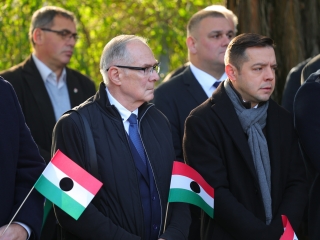 Megemlékezés és díjátadó 1956 ünnepén - fotó: 