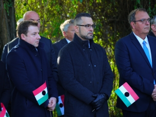 Megemlékezés és díjátadó 1956 ünnepén - fotó: 