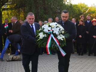 Megemlékezés és díjátadó 1956 ünnepén - fotó: 